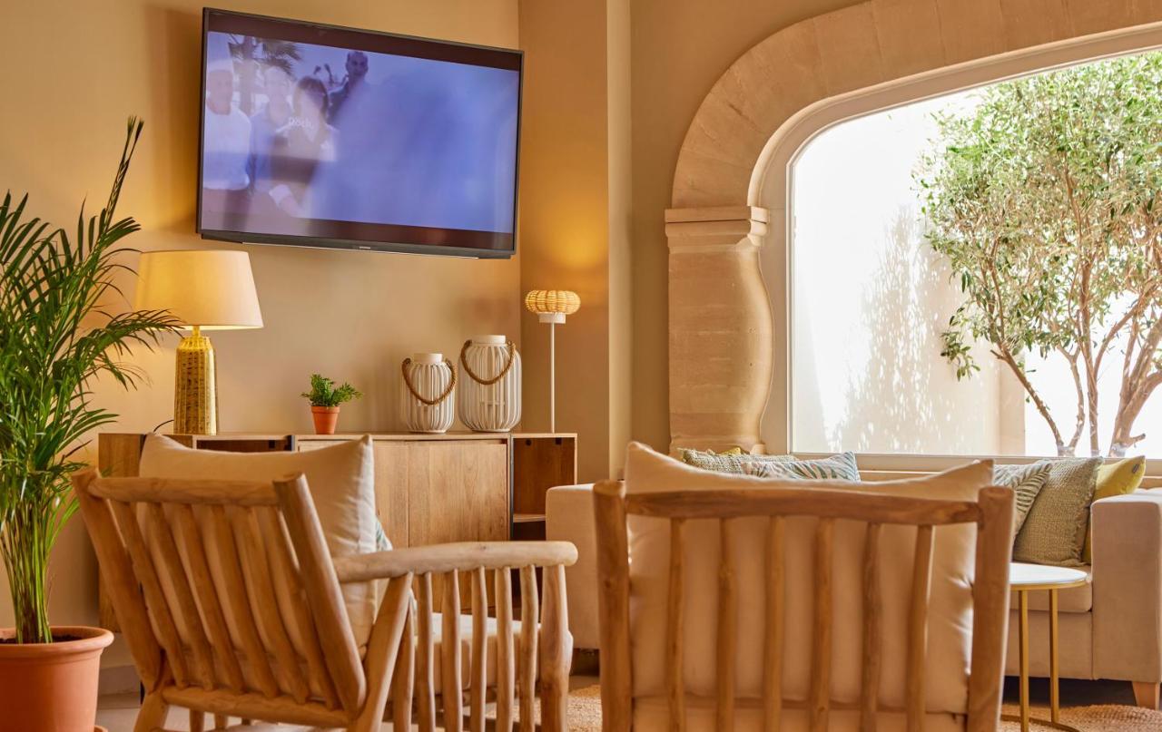 Universal Hotel Cabo Blanco - Adults Only Colonia de Sant Jordi Exterior photo